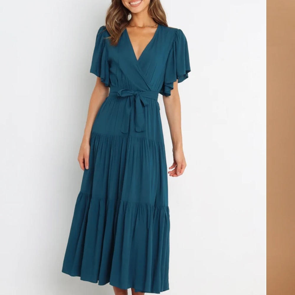 Petal and Pup Barker Dress in Teal. Size Small. Never worn. New with tags.